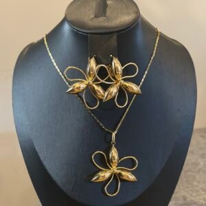 STATEMENT FLORAL SET