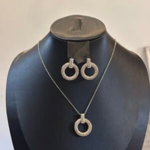 OPEN PAVE CIRCLE SET